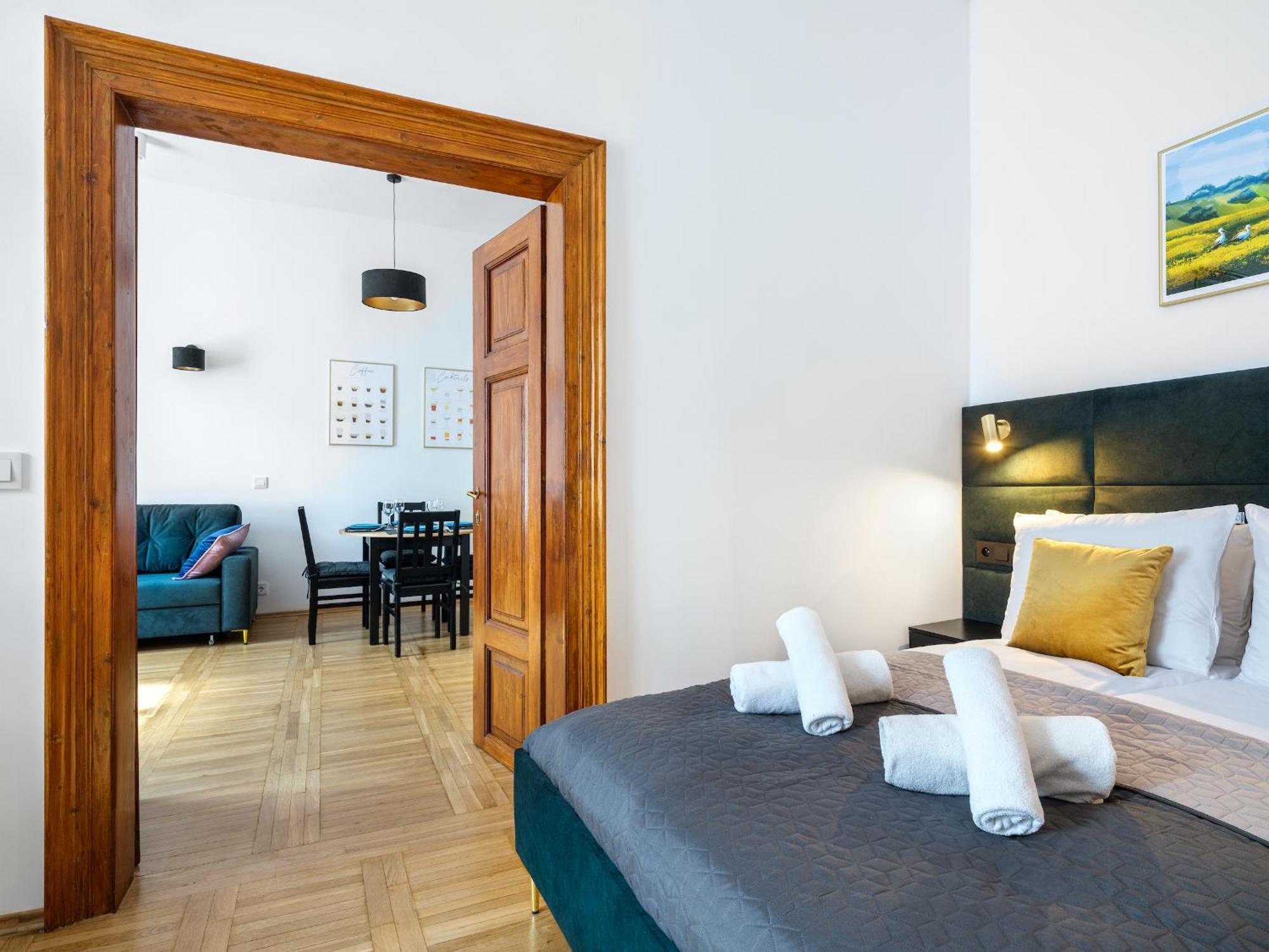 Tyzenhauz Apartments Old Town 크라쿠프 객실 사진