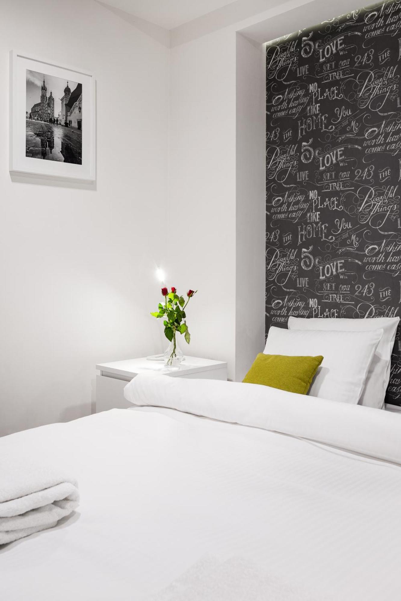 Tyzenhauz Apartments Old Town 크라쿠프 외부 사진